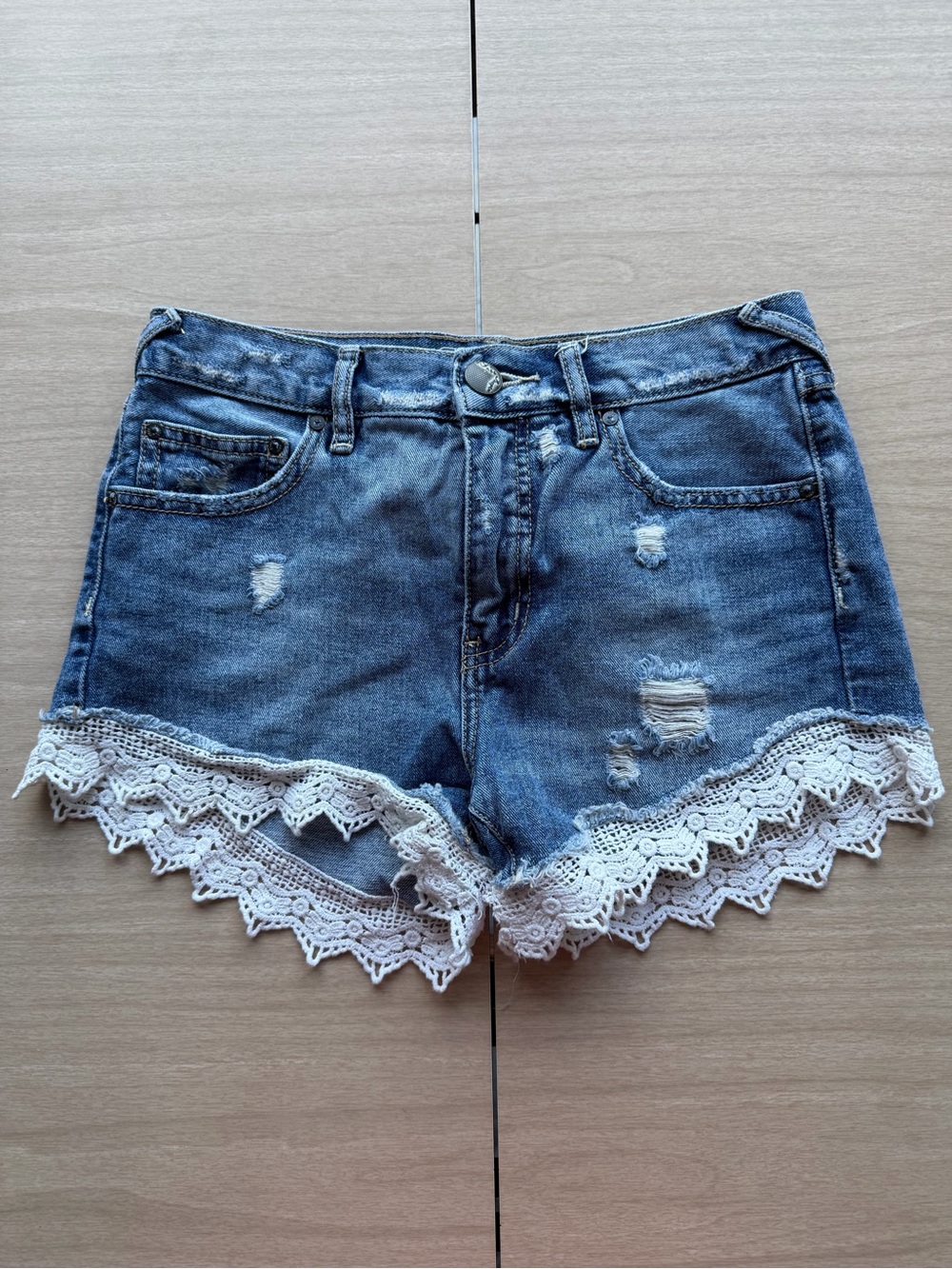 Free People Distressed Blue Denim Shorts with White Lace Trim Size 24